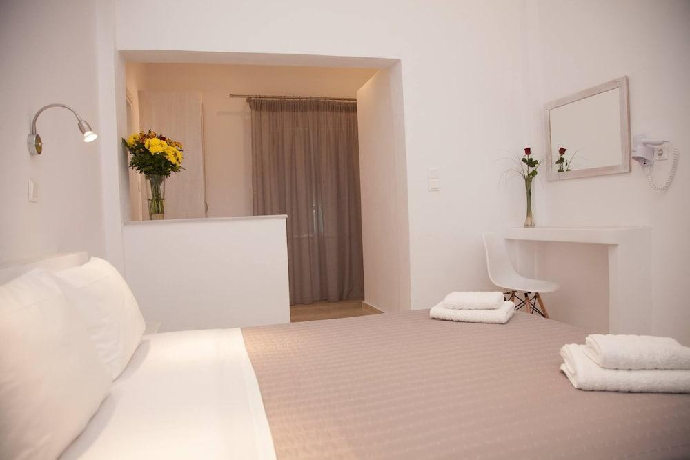 Evas House Hotel Fíra Kültér fotó